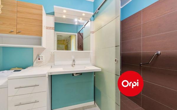 Appartement à vendre    3 pièces •  Saint-Priest