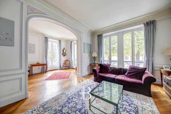 Versailles, Maison 8 Chambres -  319 m² à vendre
