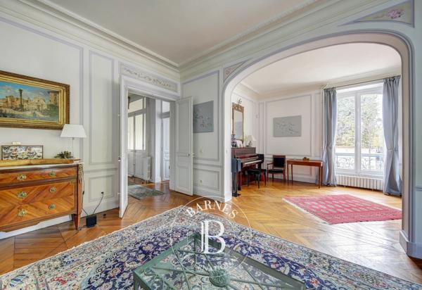 Versailles, Maison 8 Chambres -  319 m² à vendre