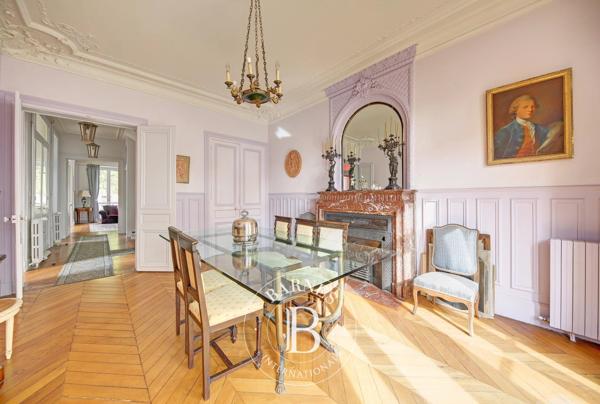 Versailles, Maison 8 Chambres -  319 m² à vendre