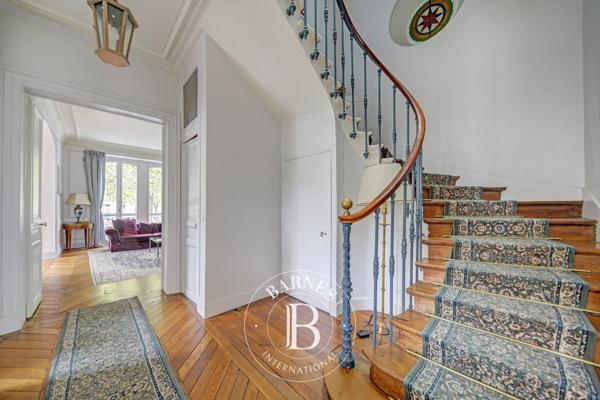 Versailles, Maison 8 Chambres -  319 m² à vendre