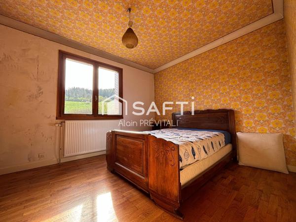 Opportunité rare maison implantée sur un terrain de 2 400 m² constructible