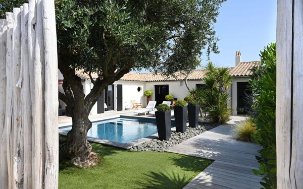 Maison à vendre    5 pièces •  Saint-Clément-des-Baleines