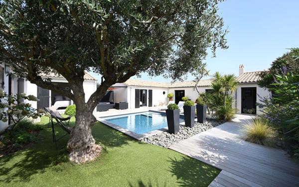 Maison à vendre    5 pièces •  Saint-Clément-des-Baleines