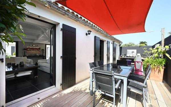 Maison à vendre    5 pièces •  Saint-Clément-des-Baleines