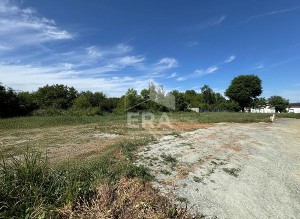Terrain 432 m² libre de constructeur à Chauray