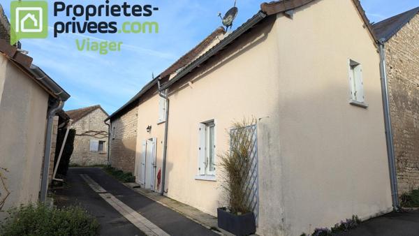 Maison de pays Antogny Le Tillac.Vente à termes libre