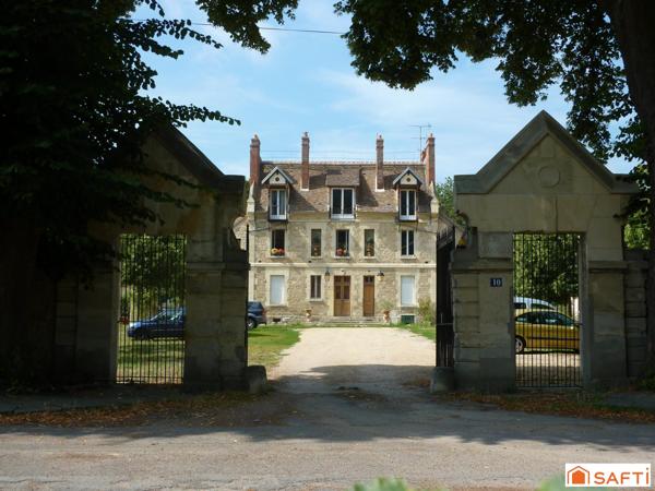 Appartement 3 pièces dans manoir rénové, cadre verdoyant