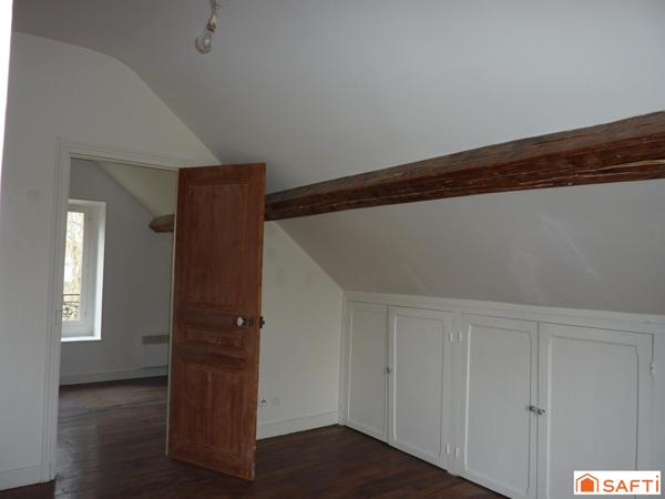 Appartement 3 pièces dans manoir rénové, cadre verdoyant