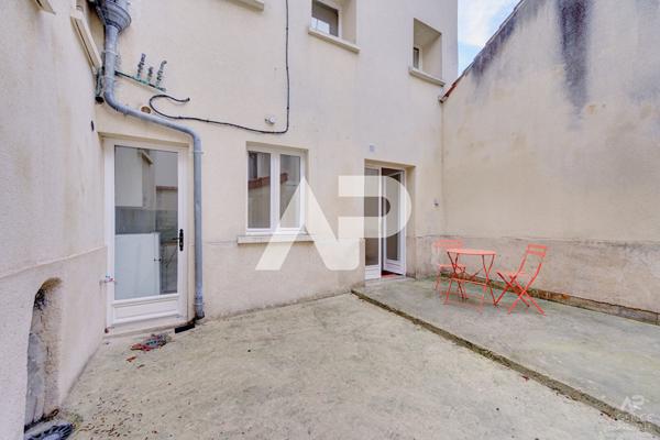 Appartement Rueil Malmaison 1 pièce(s) 28.58 m2 €225 000 ** - Référence 19677