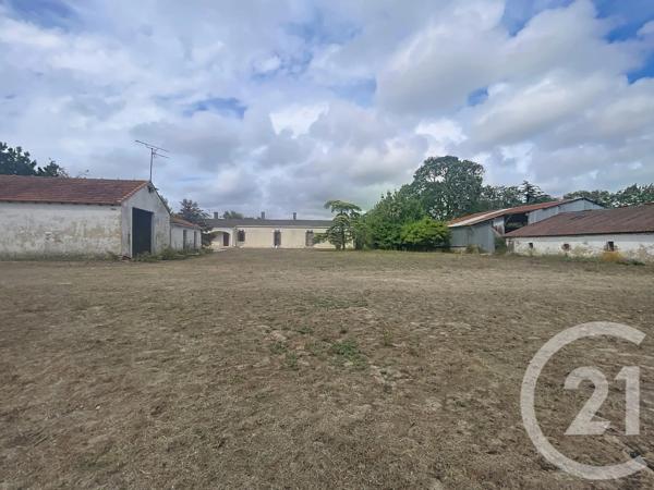 Maison à vendre  5 pièces - 190 m 2   ST HILAIRE DE RIEZ  - 85