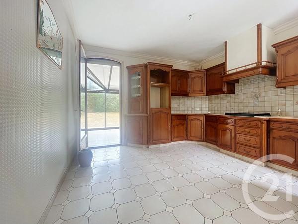 Maison à vendre  5 pièces - 190 m 2   ST HILAIRE DE RIEZ  - 85