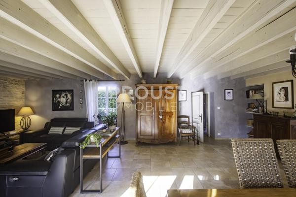 Secteur Prahecq Belle propriété de 154 m² environ avec dépendances et 1 gite de 34 m²