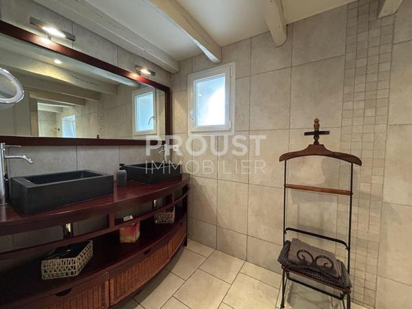 Secteur Prahecq Belle propriété de 154 m² environ avec dépendances et 1 gite de 34 m²