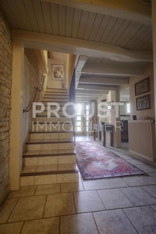 Secteur Prahecq Belle propriété de 154 m² environ avec dépendances et 1 gite de 34 m²