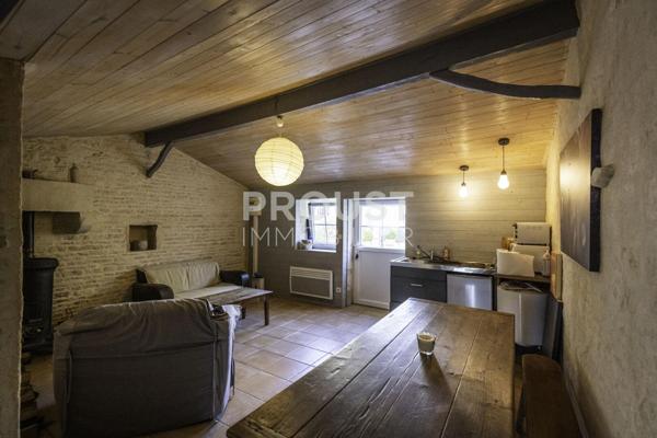 Secteur Prahecq Belle propriété de 154 m² environ avec dépendances et 1 gite de 34 m²