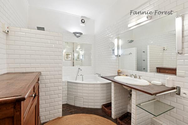 Paris (75009) Paris 9? – Appartement de caractère au cœur d’un quartier recherché