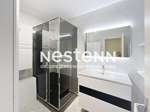 Grand Appartement T5 avec 3 chambres Balcon Cave au centre Rebufer - 69500 BRON