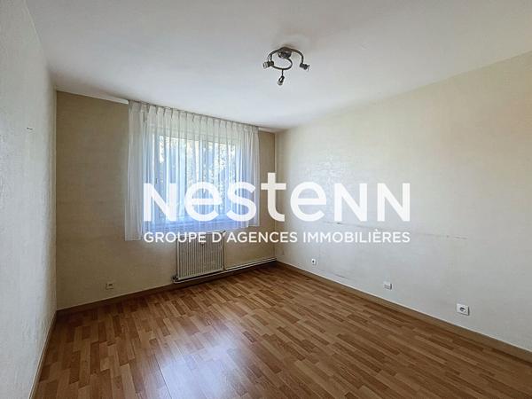 Grand Appartement T5 avec 3 chambres Balcon Cave au centre Rebufer - 69500 BRON
