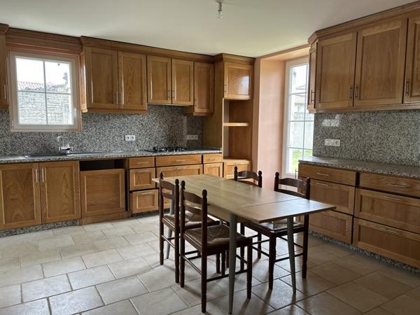 Maison à vendre 300 000 € Jarnac 7 p 160 m² DPE C