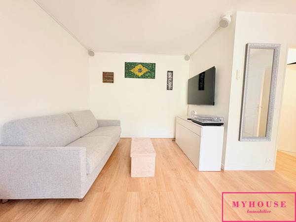 Studio
                                                                                                                                                                                                                                                                                                                        1 pièce(s)                                                                                                                                                                                                                                                                                                                              30  m²
