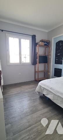 Maison de plain-pied sur un grand terrain