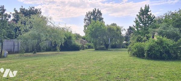 Maison de plain-pied sur un grand terrain