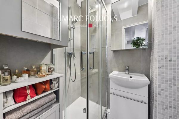 Paris XV. Breteuil – charmant 2 pièces en parfait état.