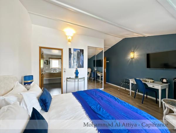 Magnifique propriété familiale avec gîte, studio et piscine à quelques minutes de La Rochelle (17)