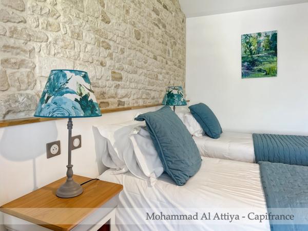 Magnifique propriété familiale avec gîte, studio et piscine à quelques minutes de La Rochelle (17)