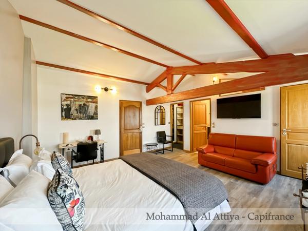 Magnifique propriété familiale avec gîte, studio et piscine à quelques minutes de La Rochelle (17)