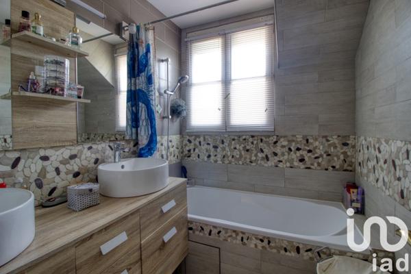 Maison 6 pièces de 130 m² à Saint-Leu-la-Forêt (95320)