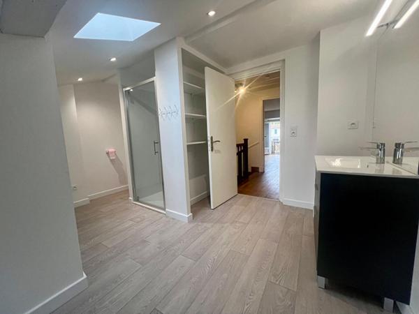 MAISON DE VILLAGE AVEC JARDIN A BARBAIRA