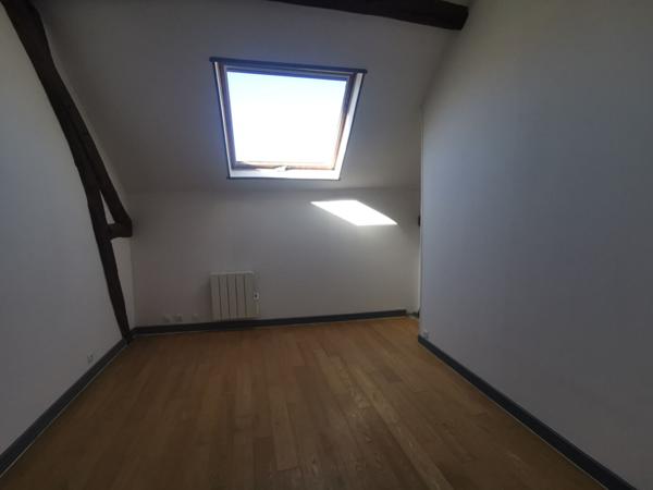 HUISSEAU SUR COSSON