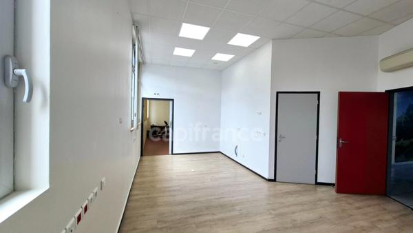 Réelle Opportunité en exclusivité – Baisse de Prix ! Locaux / Bureaux à Tarbes (65)