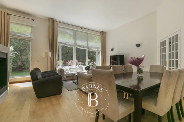 Issy-les-Moulineaux, Appartement 3 Chambres -  110 m² à vendre