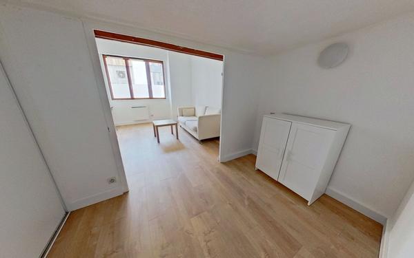 Appartement à vendre    2 pièces • 48 m2 Lyon 9