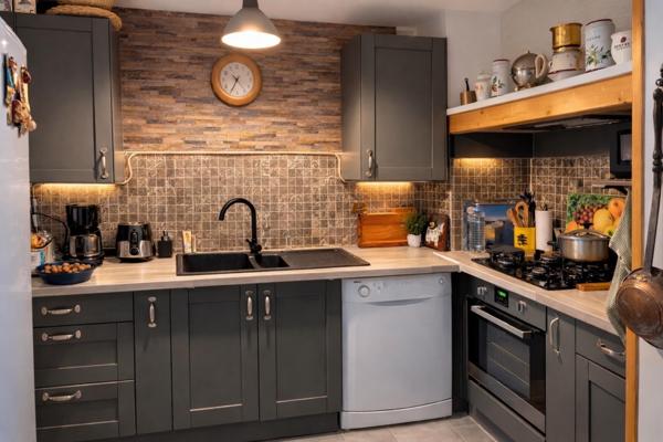 Appartement spacieux avec jardin et garage