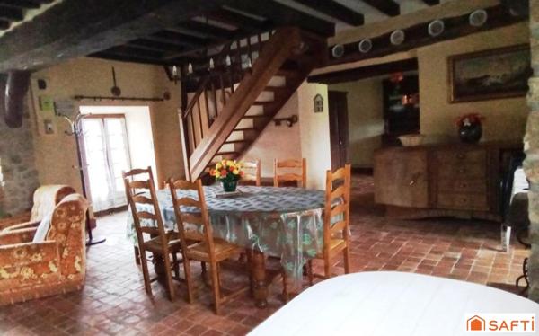 Maison en pierres 2 chambres - terrain - terrasse