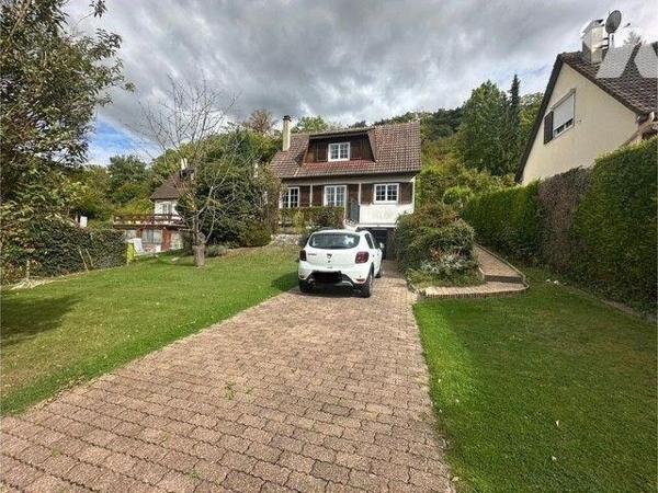 A VENDRE Maison individuelle sur sous-sol complet, construction de 1972, à AMFREVILLE-LA-MI-VOI...
