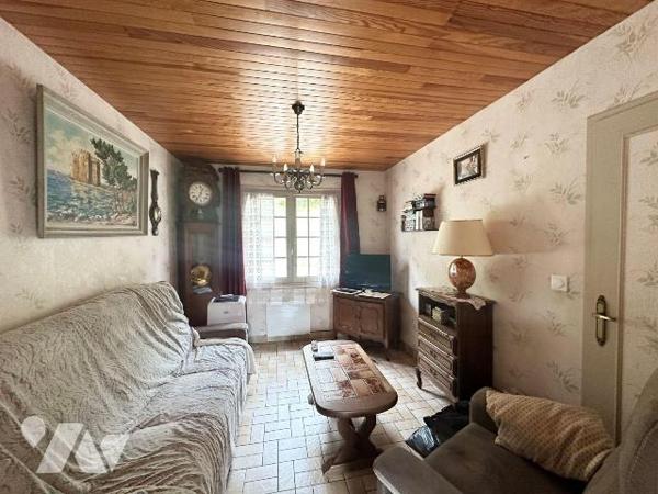 A VENDRE Maison individuelle sur sous-sol complet, construction de 1972, à AMFREVILLE-LA-MI-VOI...