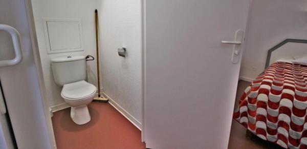 Appartement T2 dans centre ville de dax à côté des cures dans résidence de tourisme classée.