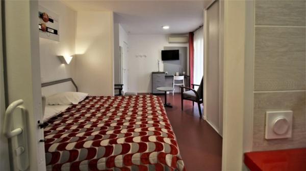 Appartement T2 dans centre ville de dax à côté des cures dans résidence de tourisme classée.