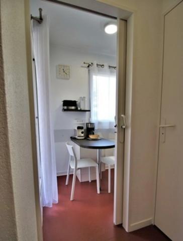 Appartement T2 dans centre ville de dax à côté des cures dans résidence de tourisme classée.