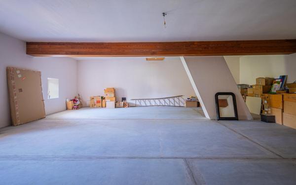 Maison à FRESNAY-SUR-SARTHE, 72130 - 8 pièces 330m²