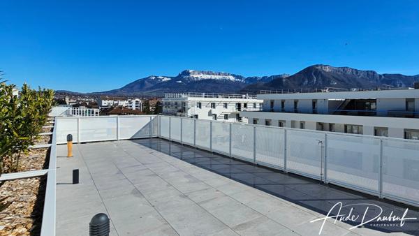 Appartement 111 m2 + 26 m2 de terrasse + rooftop 57 m2
