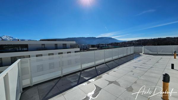 Appartement 111 m2 + 26 m2 de terrasse + rooftop 57 m2