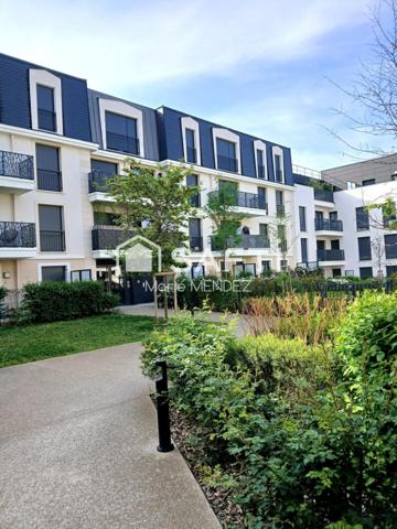 bien rare à la vente, construction récente ascenseur, parking intérieur sécurisé, excellent état