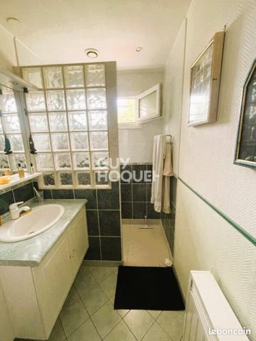 Maison de plain-pied sur sous-sol complet