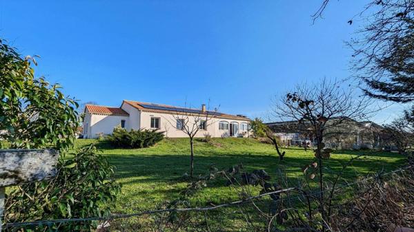 Maison contemporaine avec piscine